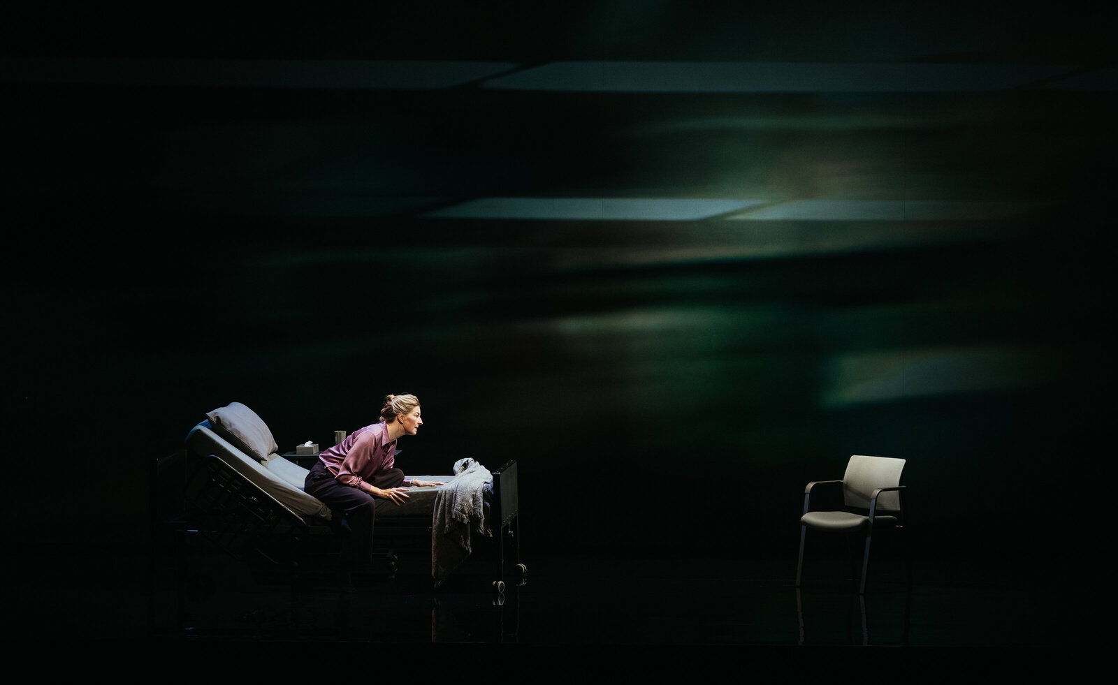 LucyBarton-CanadianStage-Wade_Muir-2