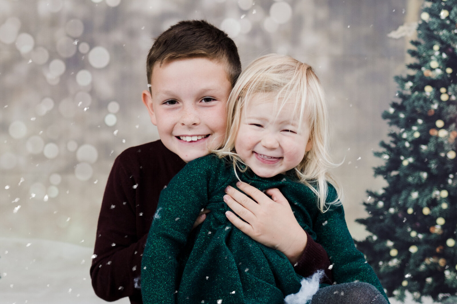 Christmas Mini Sessions in Plymouth Family Photo Shoot Liberty Pearl Photography 2022-15