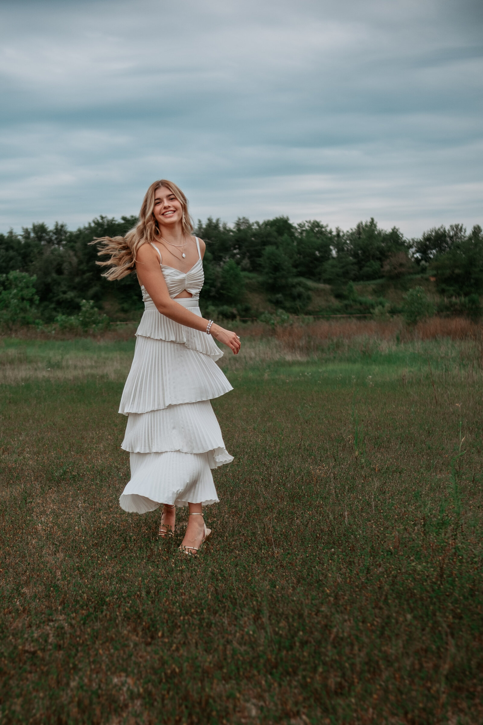 senior-photos-effingham-illinois-city-night-friends-14