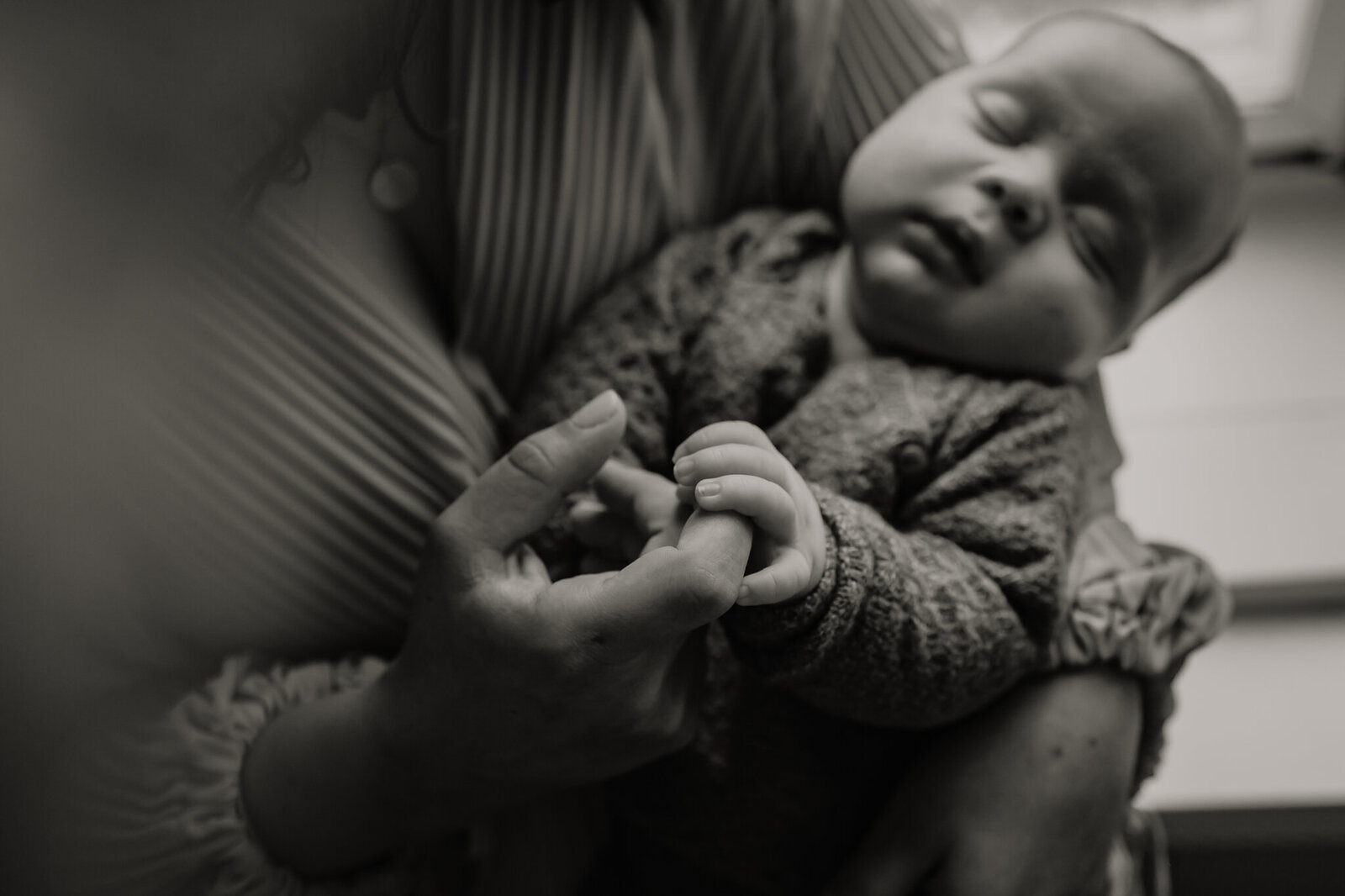 newbornshoot newborn fotoshoot newborn fotograaf fotoshoot baby wanneer een newbornshoot valkenswaard eindhoven la nouk fotografie