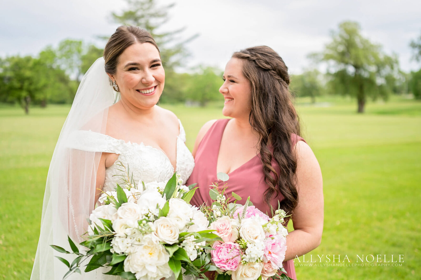 Wedding-at-River-Club-of-Mequon-226