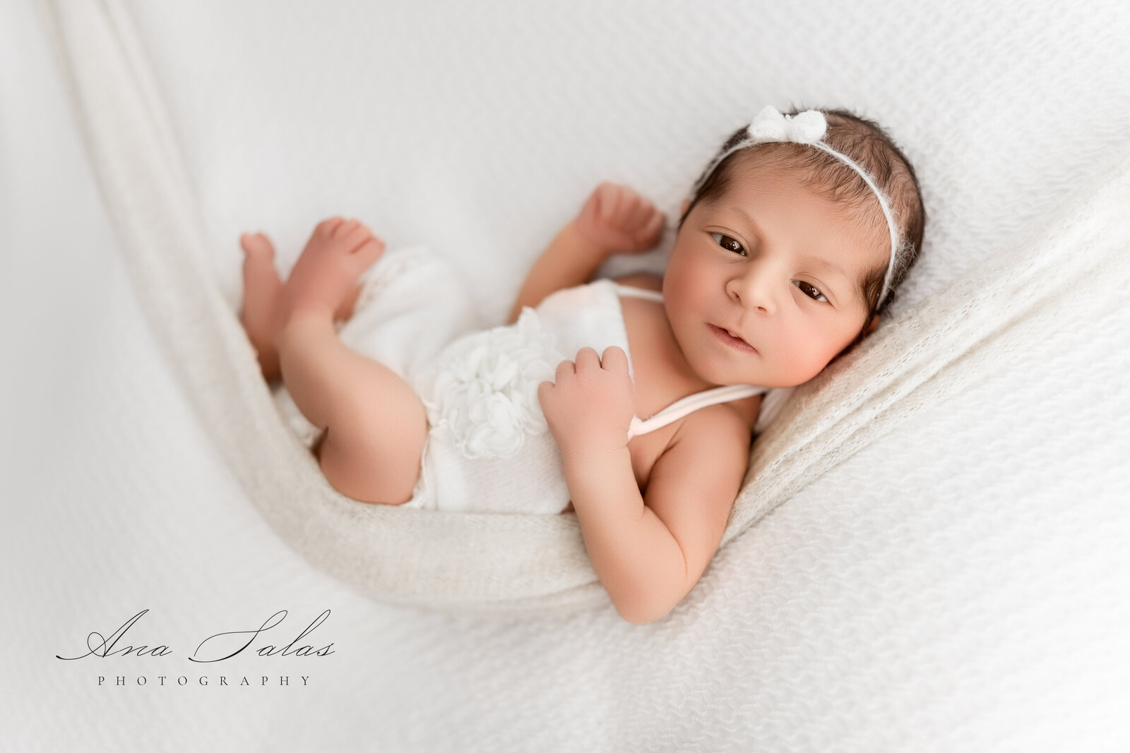 Newborn-Photographer-Edmonton-63