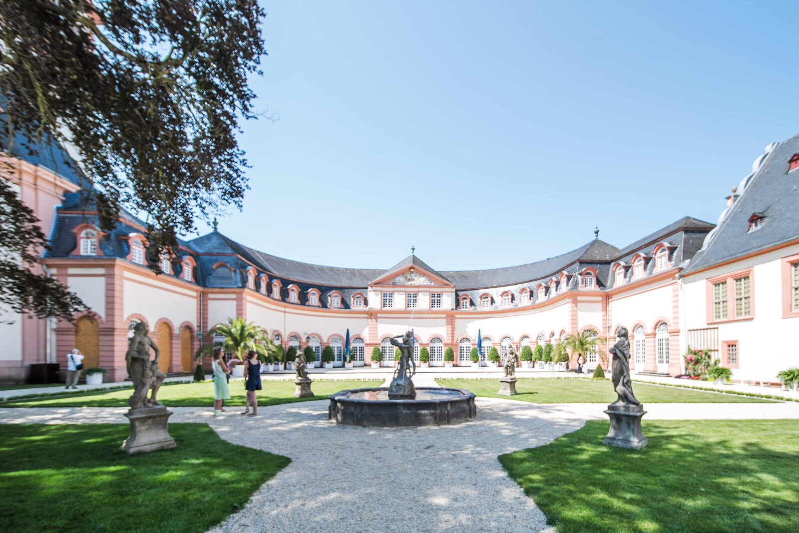 Standesamtliche-Hochzeitsfotografie-Schloss-Weilburg_09788