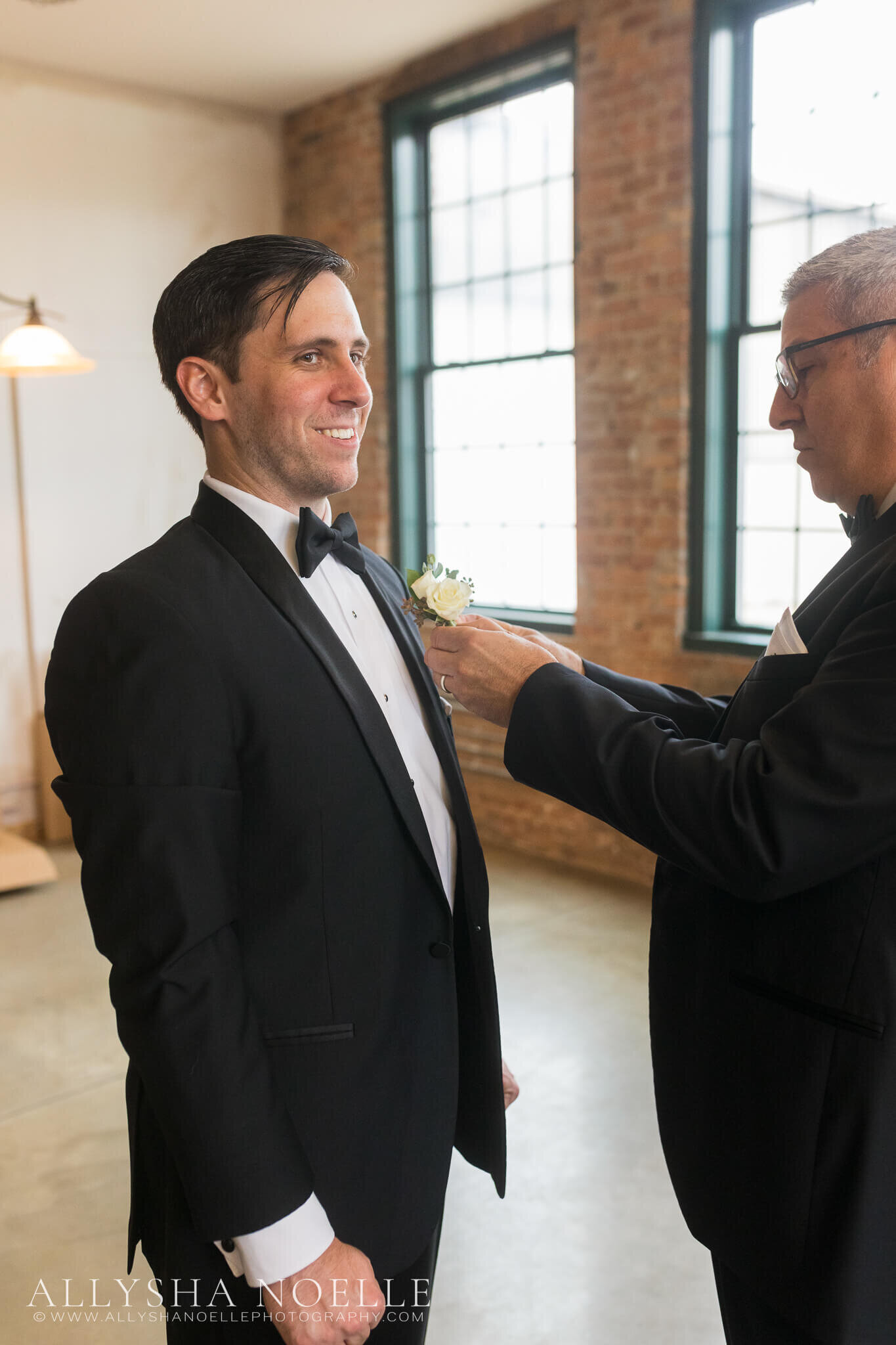 Wedding-at-The-Factory-on-Barclay-in-Milwaukee-0074