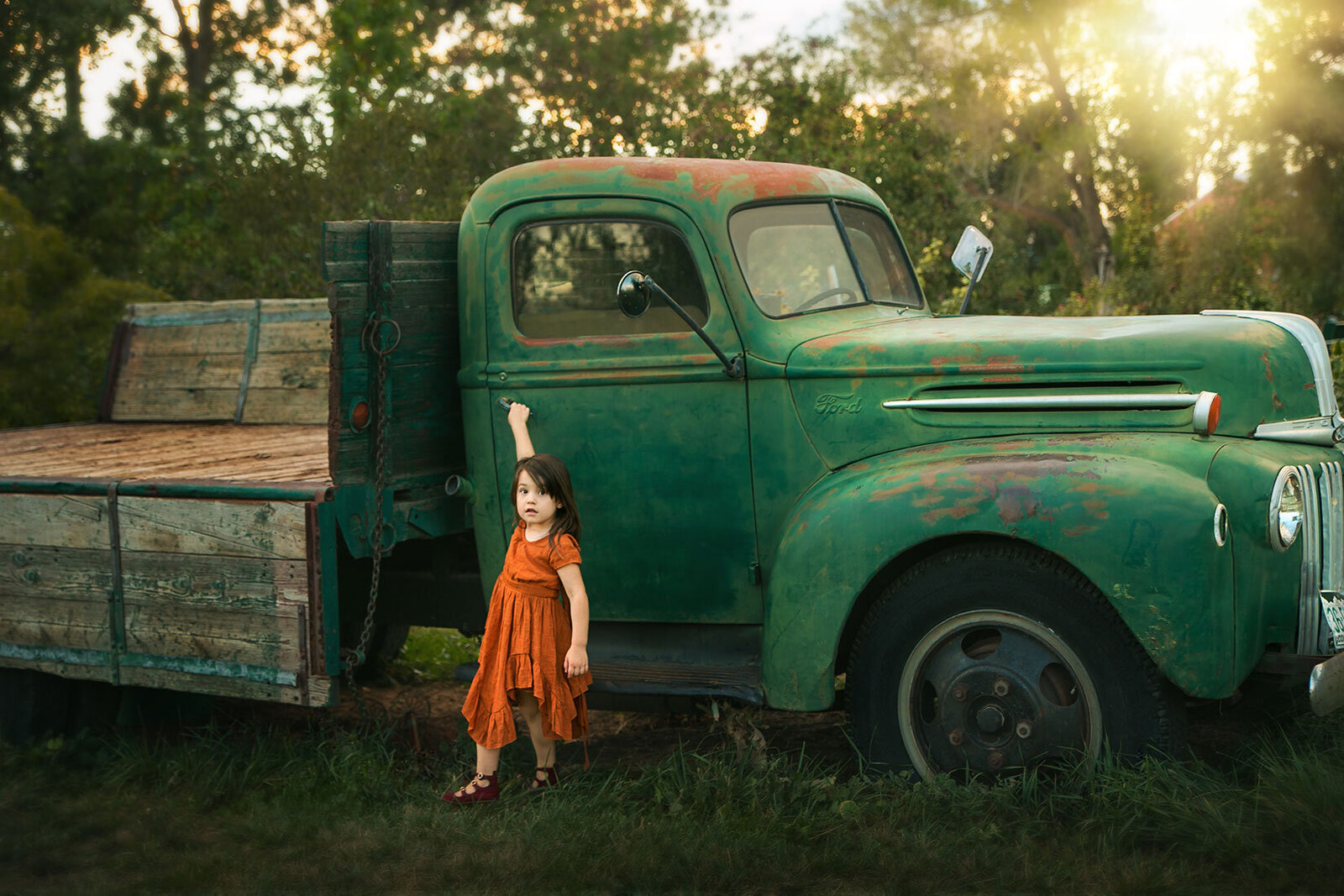 vintage-ford-classic-car-show-truck-green-rustic-farm-girl