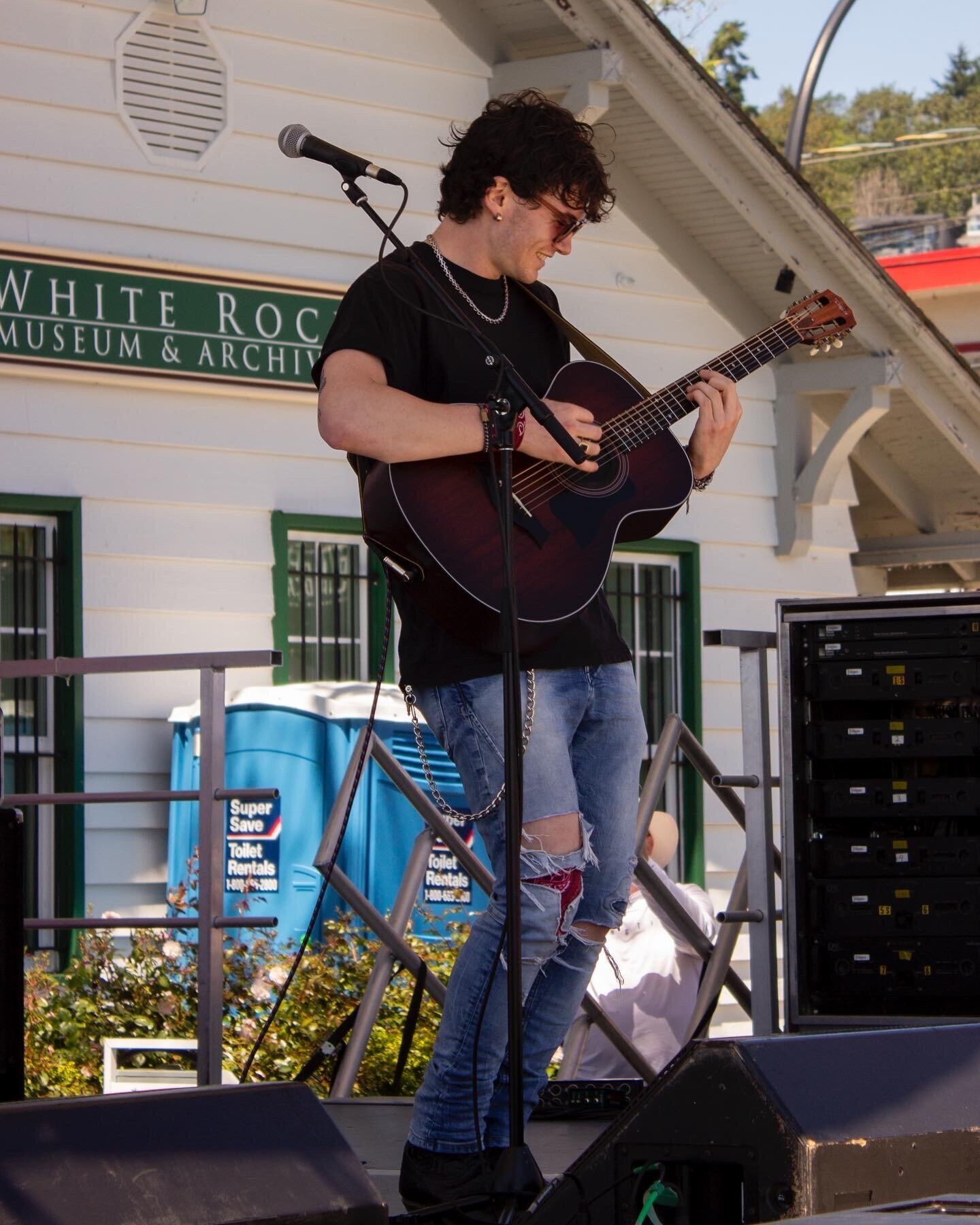 0F4A6734-AEAE-4E3E-A5E8-E34528E1DFDF