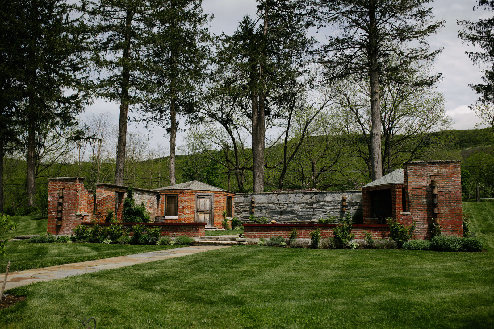 sassafras-ruins-wedding-photographer-hudson-valley-003