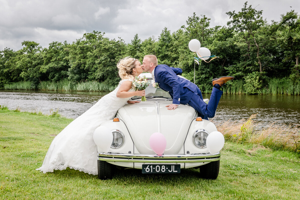 Trouwen in Friesland, trouwfotograaf, bruidsfotograaf, fotograaf Friesland (53)