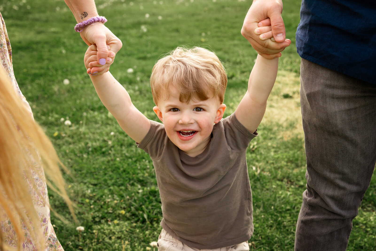 smiling-kid-taylor-park-maplewood-family-photographers-new-jersey