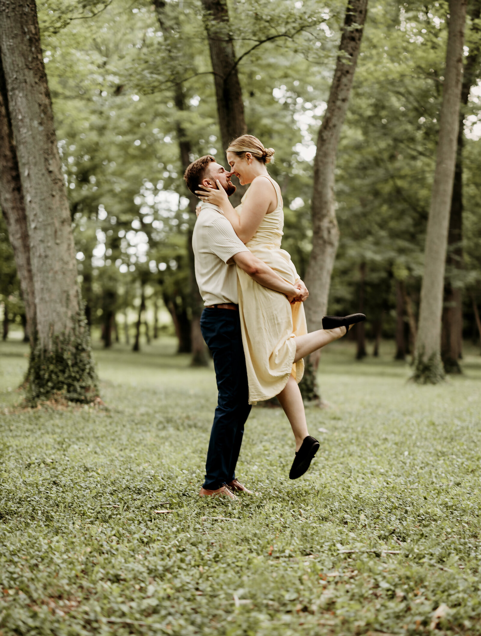 9257-Caleb-Maddie-Engagement-Indianapolis-8x10