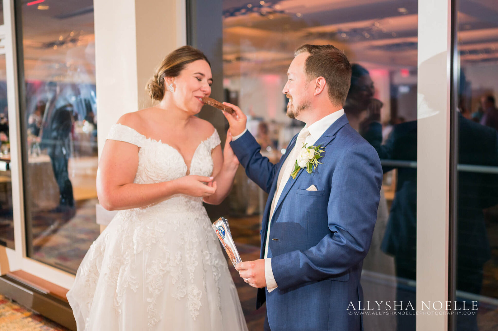 Wedding-at-River-Club-of-Mequon-859