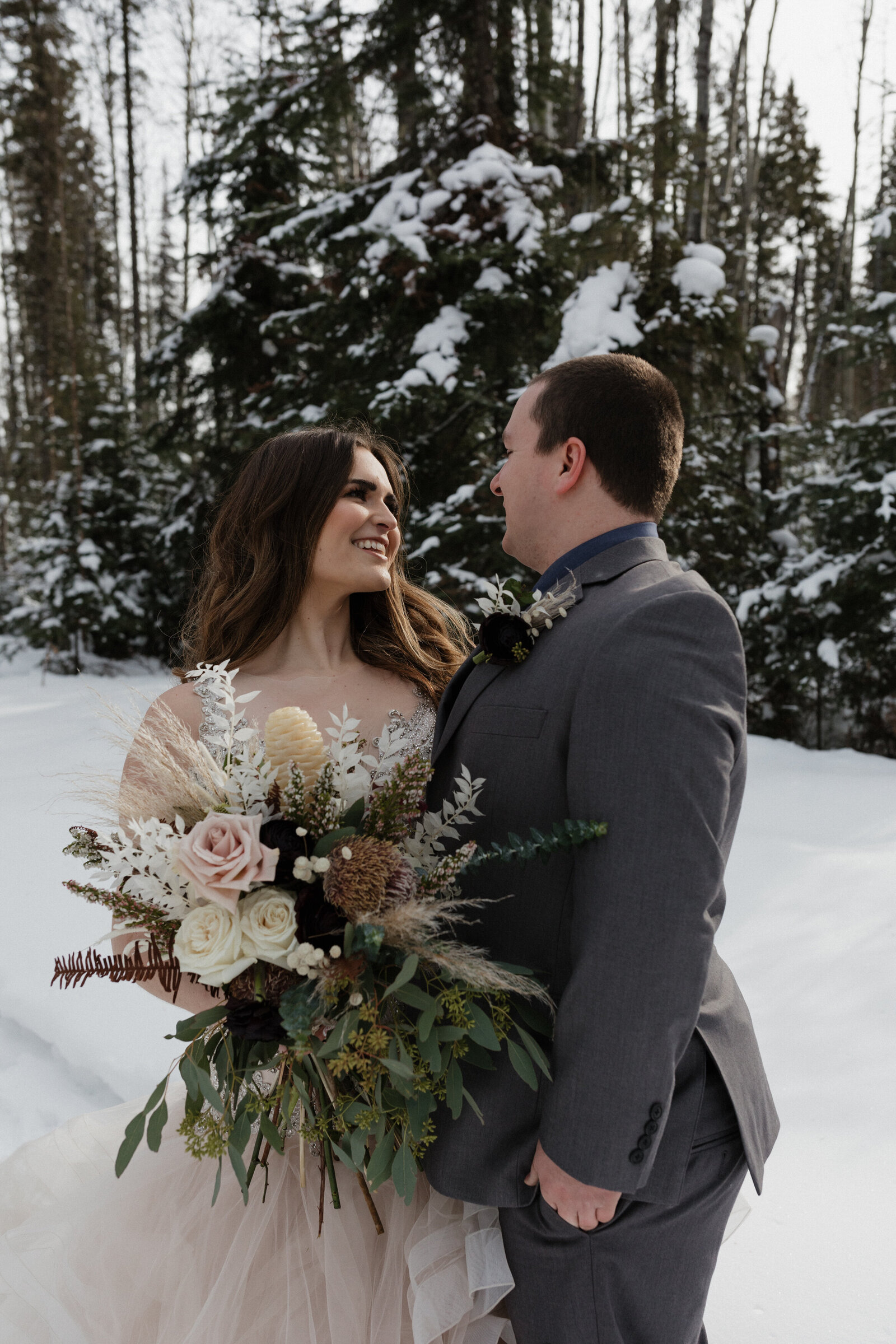 JB Photography - Alberta Romantic Winter Outdoor Elopement-15