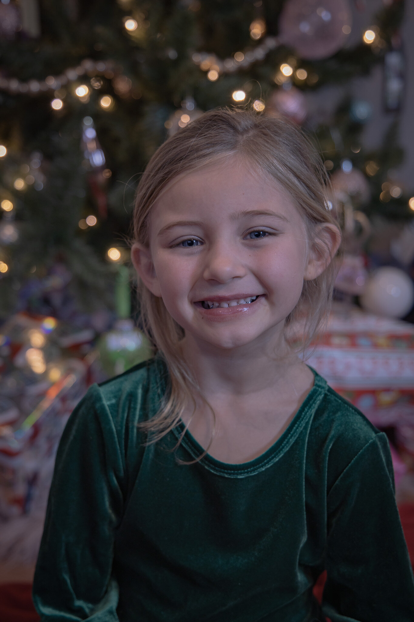 kid christmas portrait in kansas city