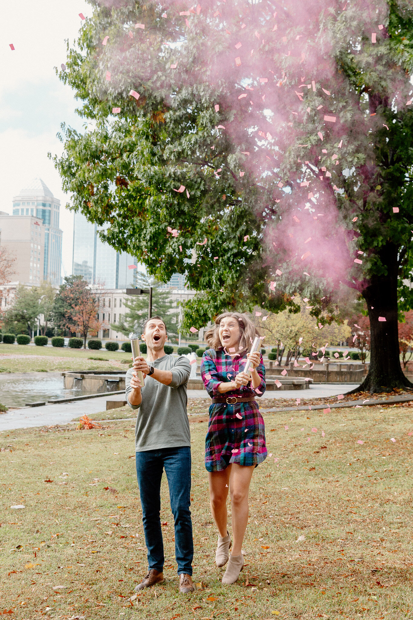 uptown-charlotte-marshall-park-gender-reveal-photoshoot (2)
