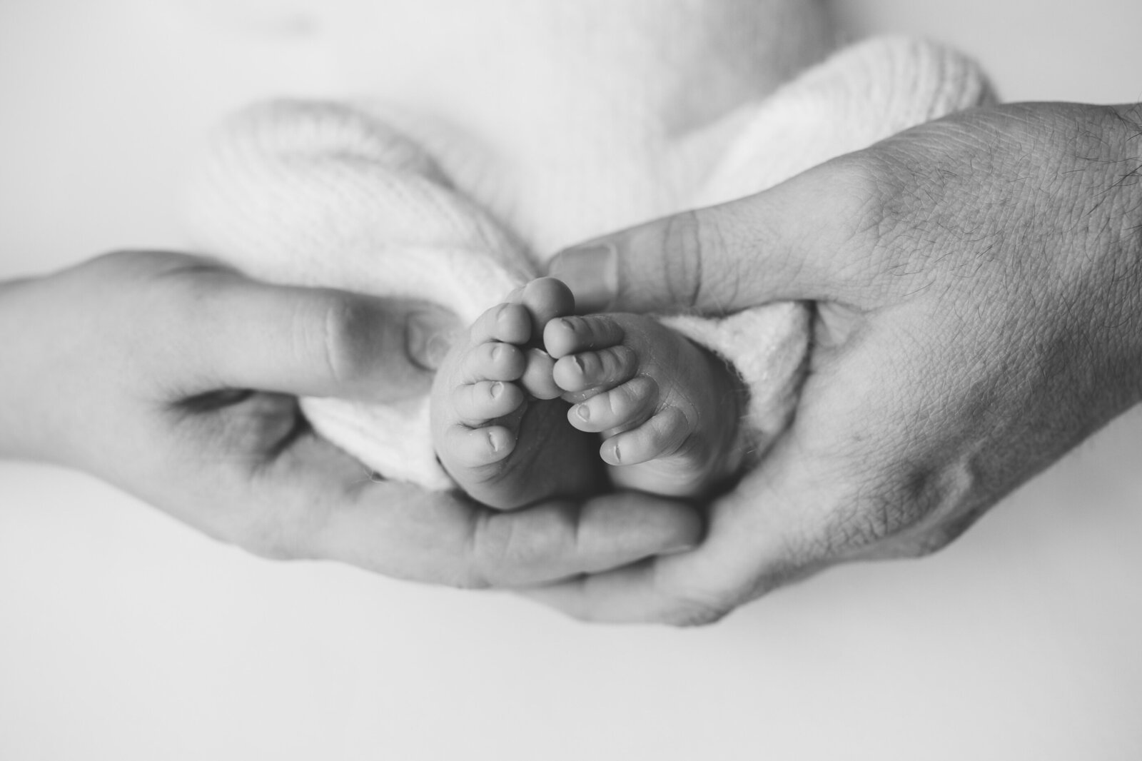 In-home-newborn-photography-session-Versailles-KY-photographer-baby-boy