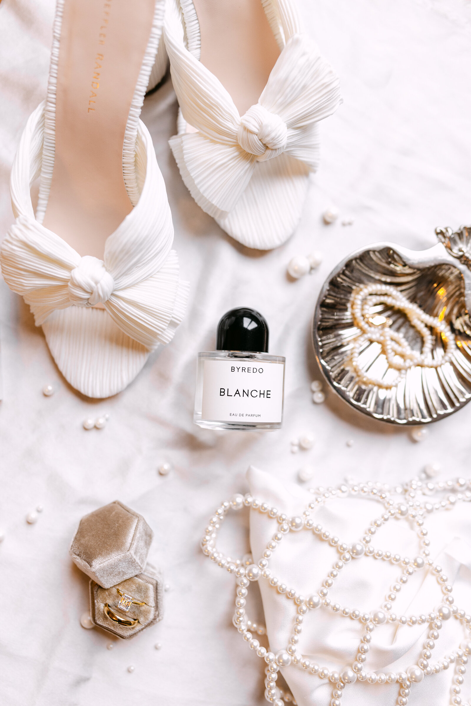 Elsa Daniel photographe- Edito Monochrome Blanc -Flatlay- 1-28