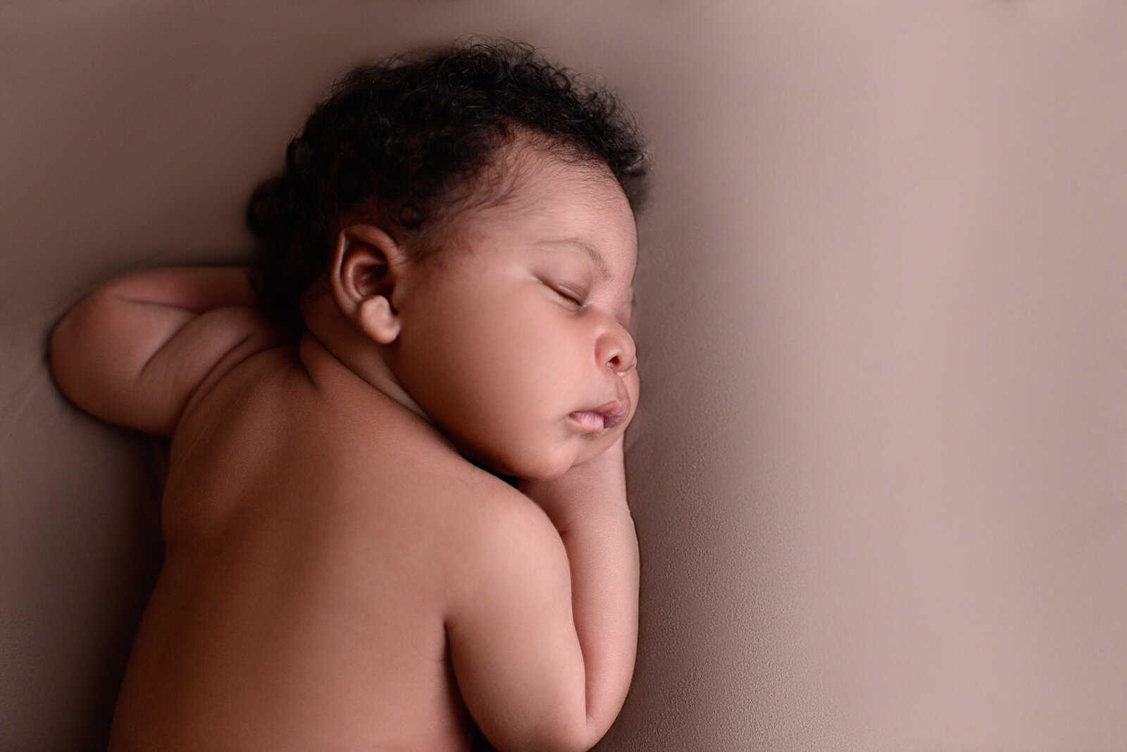 Black Newborn Photographer Alexandria VA