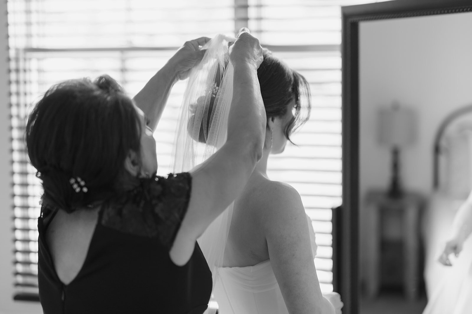 sirensong_lakechelan_wedding-L-B-175