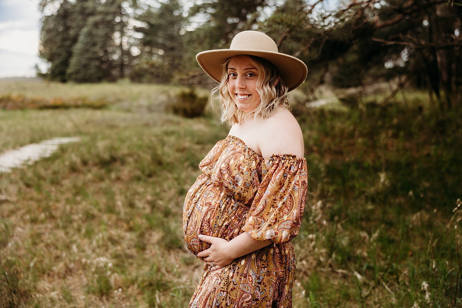 pregnancy photography Milwaukee, maternity photography packages, maternity portraits in Milwaukee