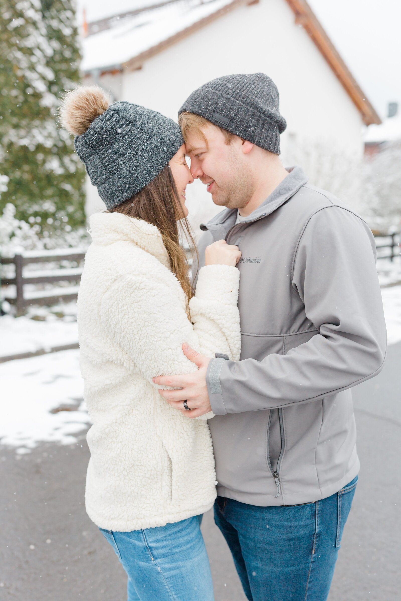 erica-lauren-photography-jade-nick-snow-day-jan-08-2021-19