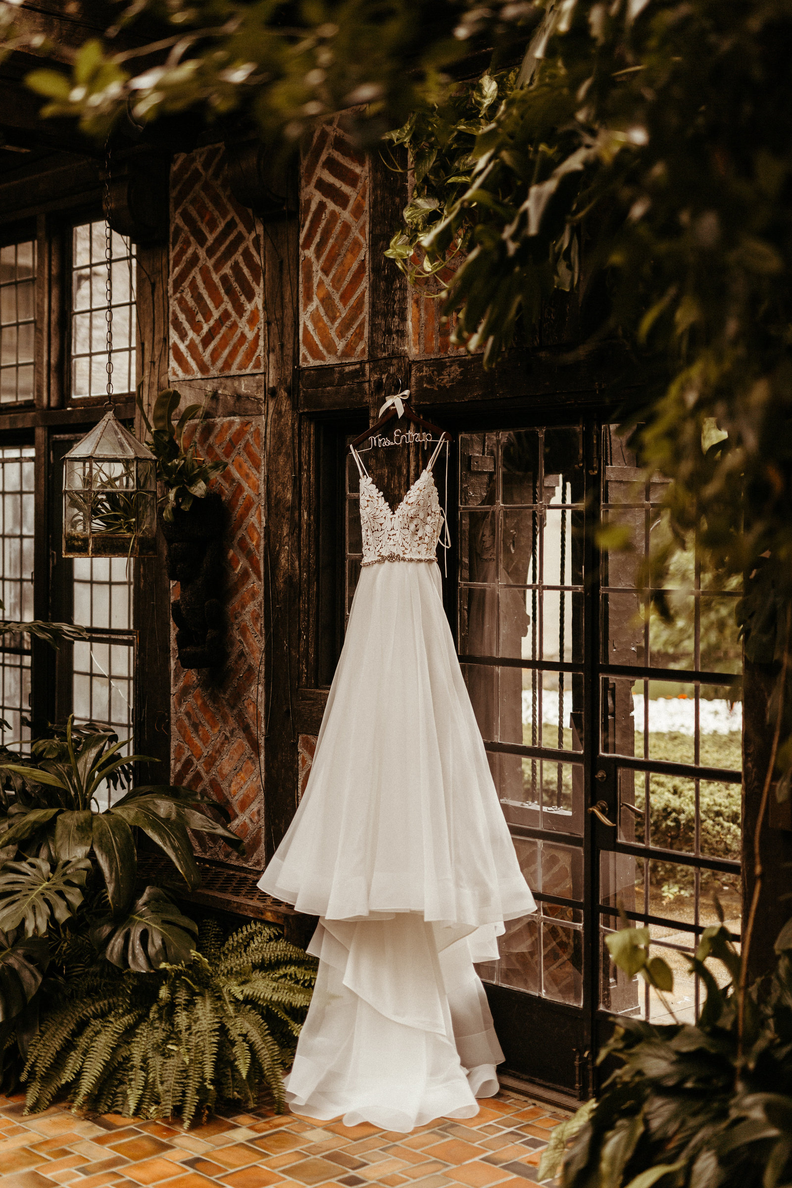 Elegant Boho Wedding Dress in Greenhouse Venue New York