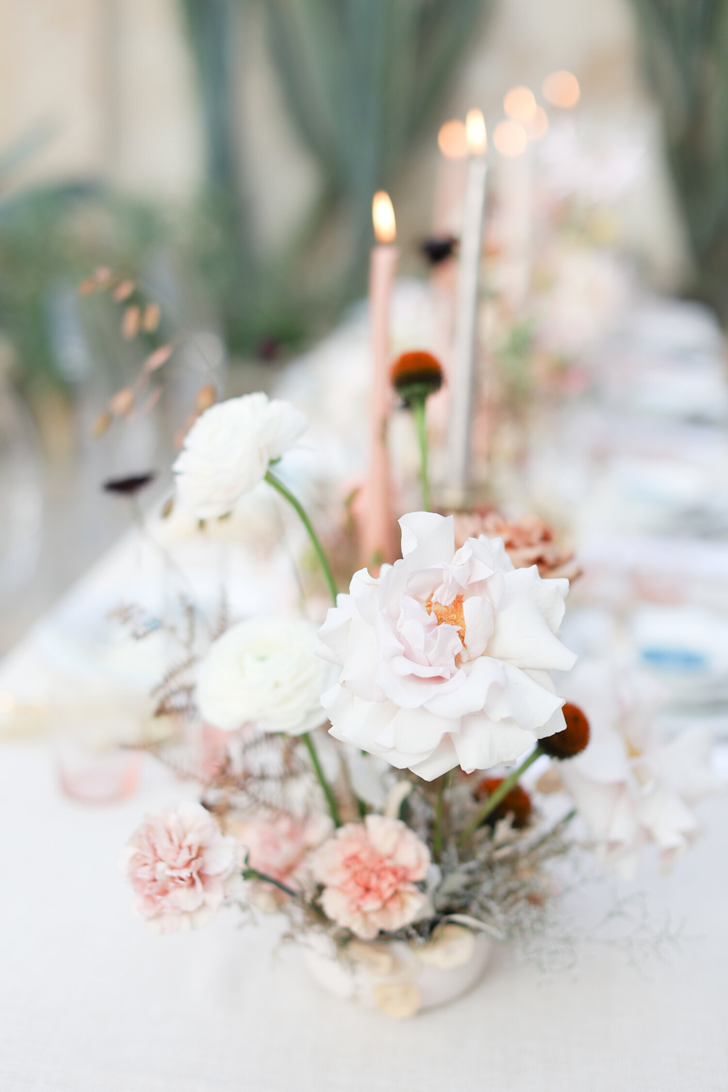 Syon-Park-wedding-venue-pastel-table