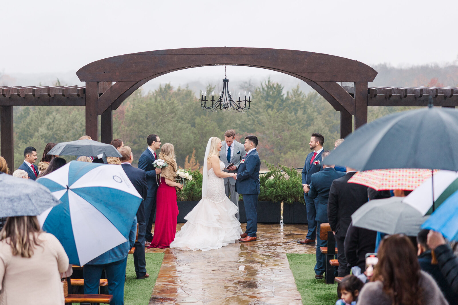 Rainy day wedding ceremony photography in dallas
