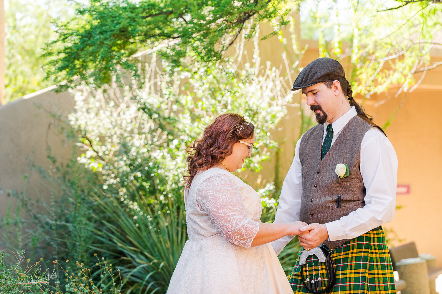 Kartchner-Caverns-Wedding-Old-Door-Shop-Reception-Christy-Hunter-Photography_008