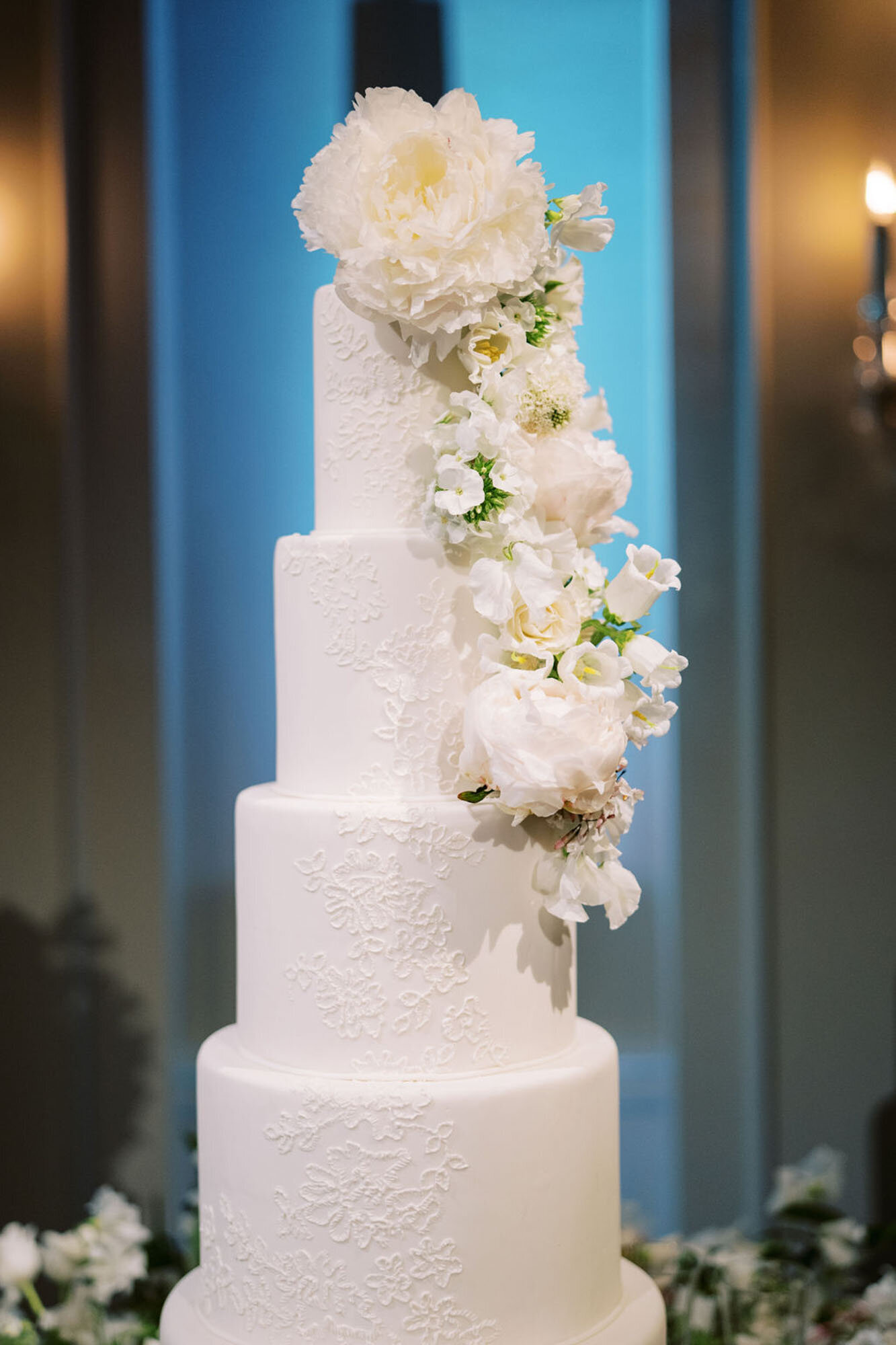 luxury wedding cake design with white florals