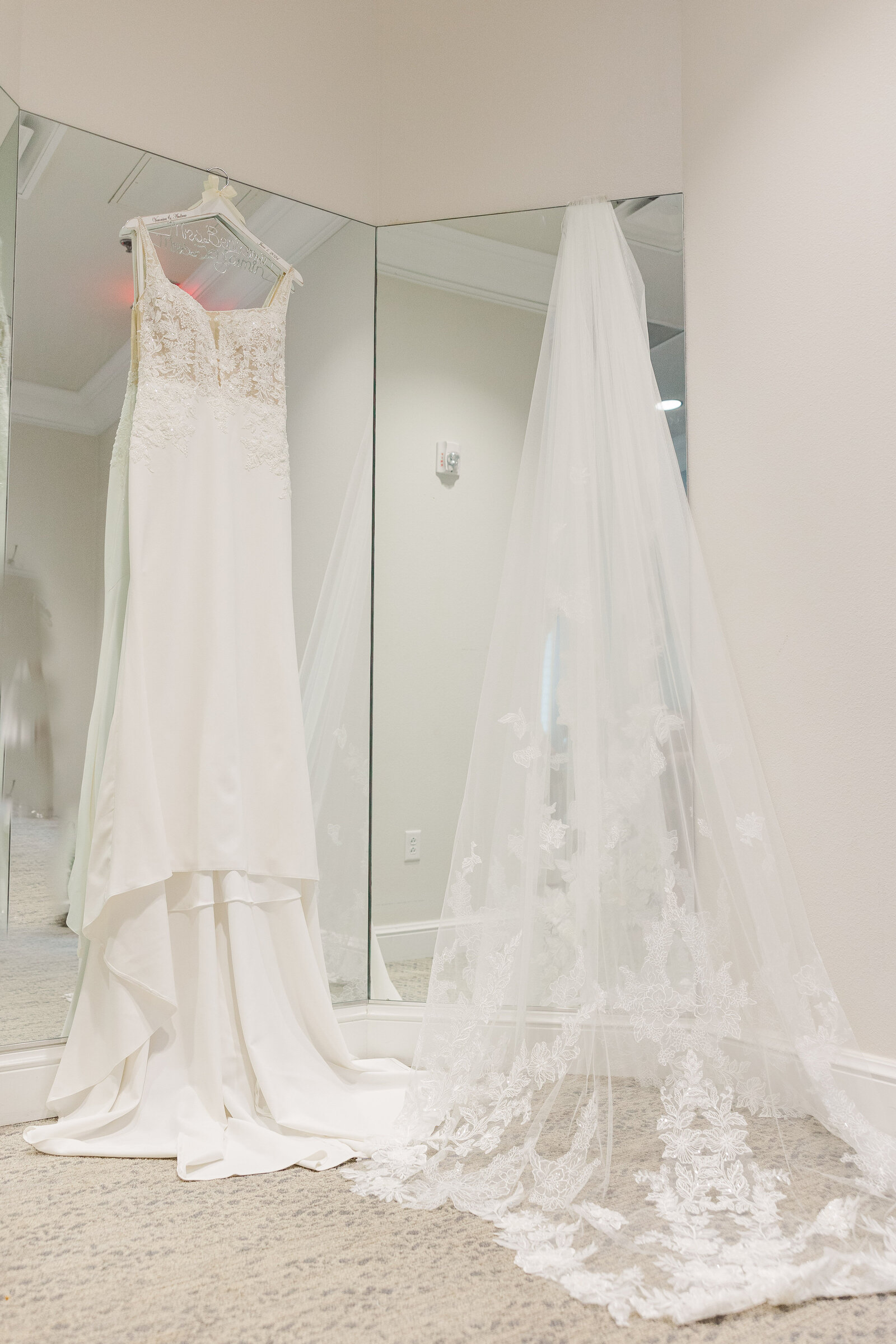 Bride's wedding dress