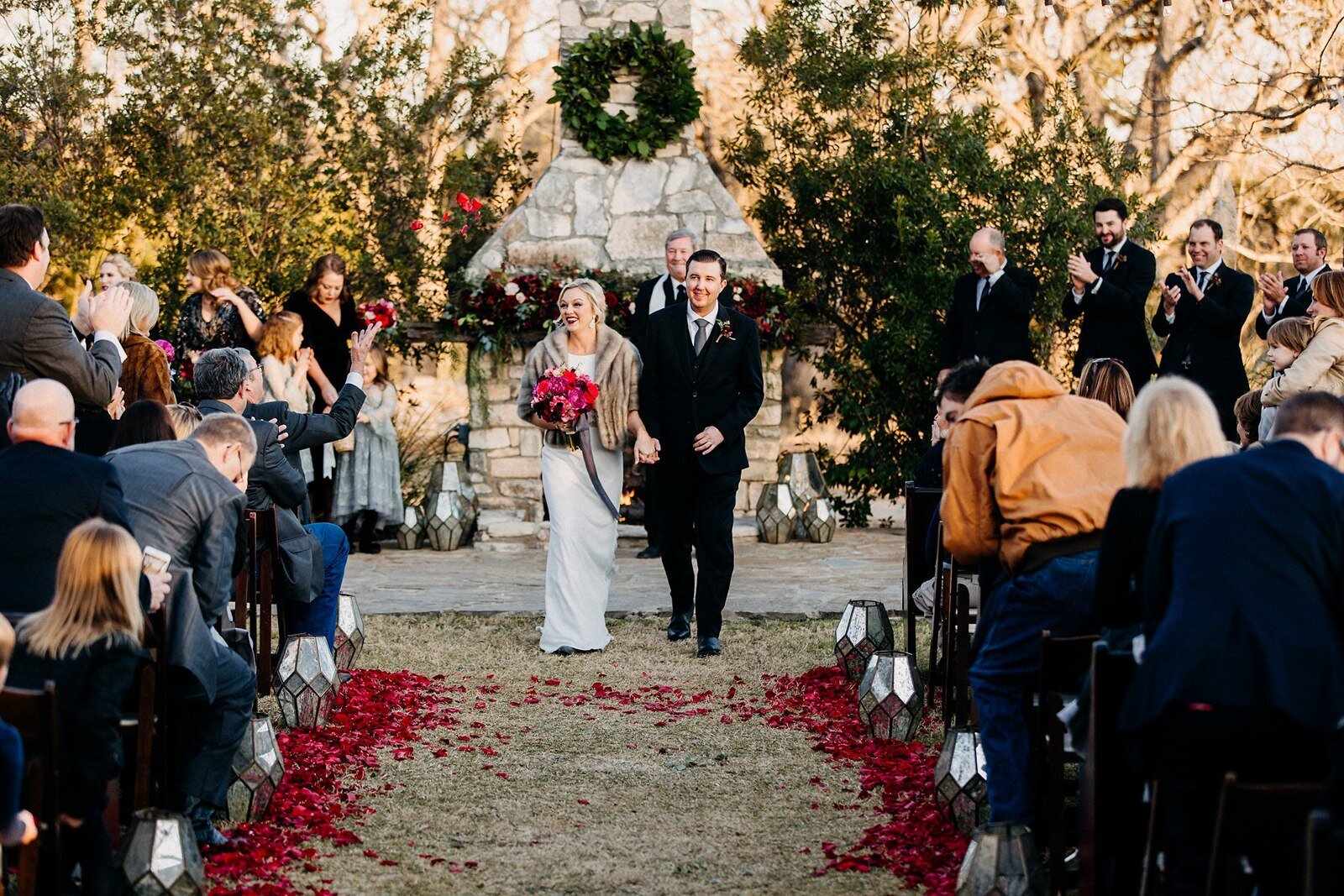 winter-wedding-outdoor-texas-venue