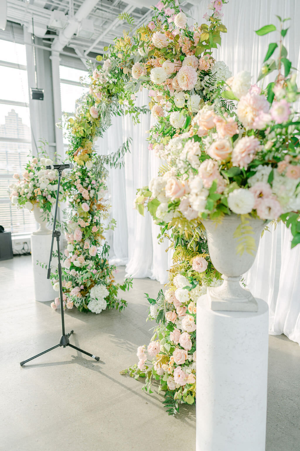 Montreal Science Center Wedding | Montreal Top Wedding Photographer | Luxury Moment Photography-02425