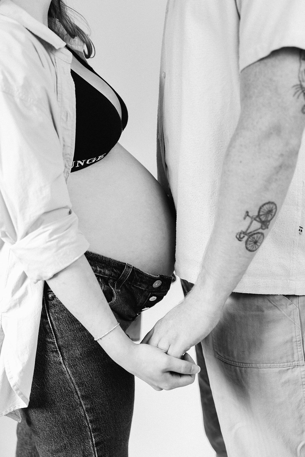contemporary-studio-maternity-session-boulder-colorado