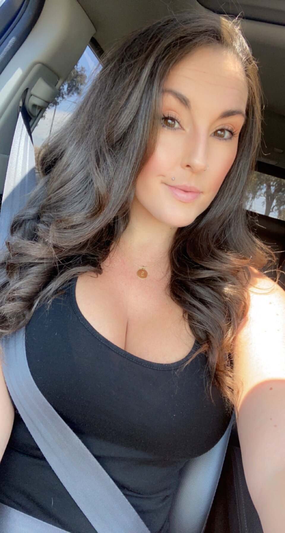 7322E3EE-B432-4E58-A859-6E6135707349 - Michelle Yates