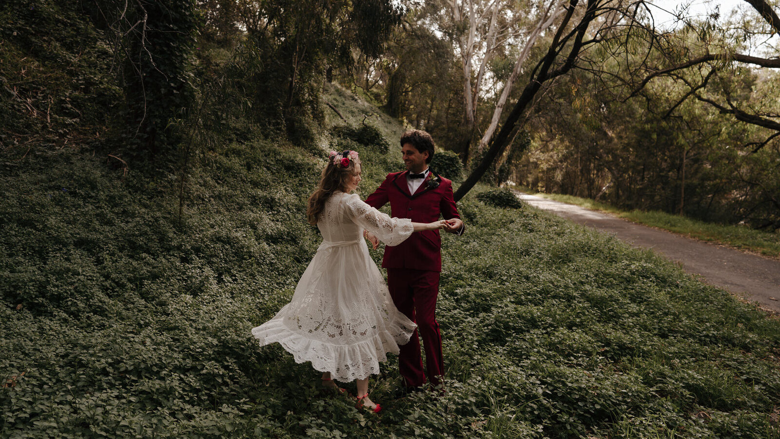 couple dancing during portraits at collingwood childrens farm wedding melbourne