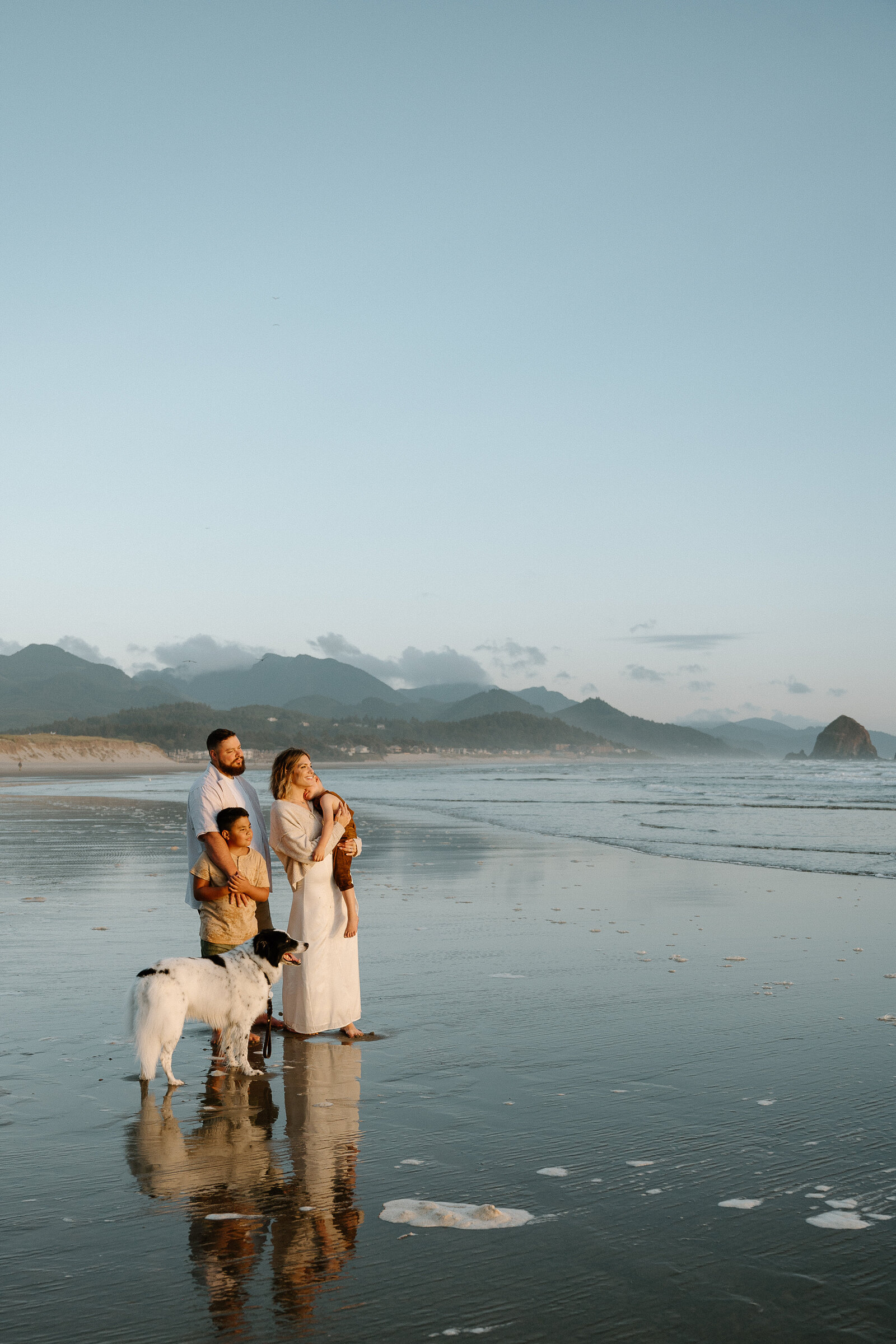 Family portrait at Oregon beach taken by Portland Oregon Family Photographer