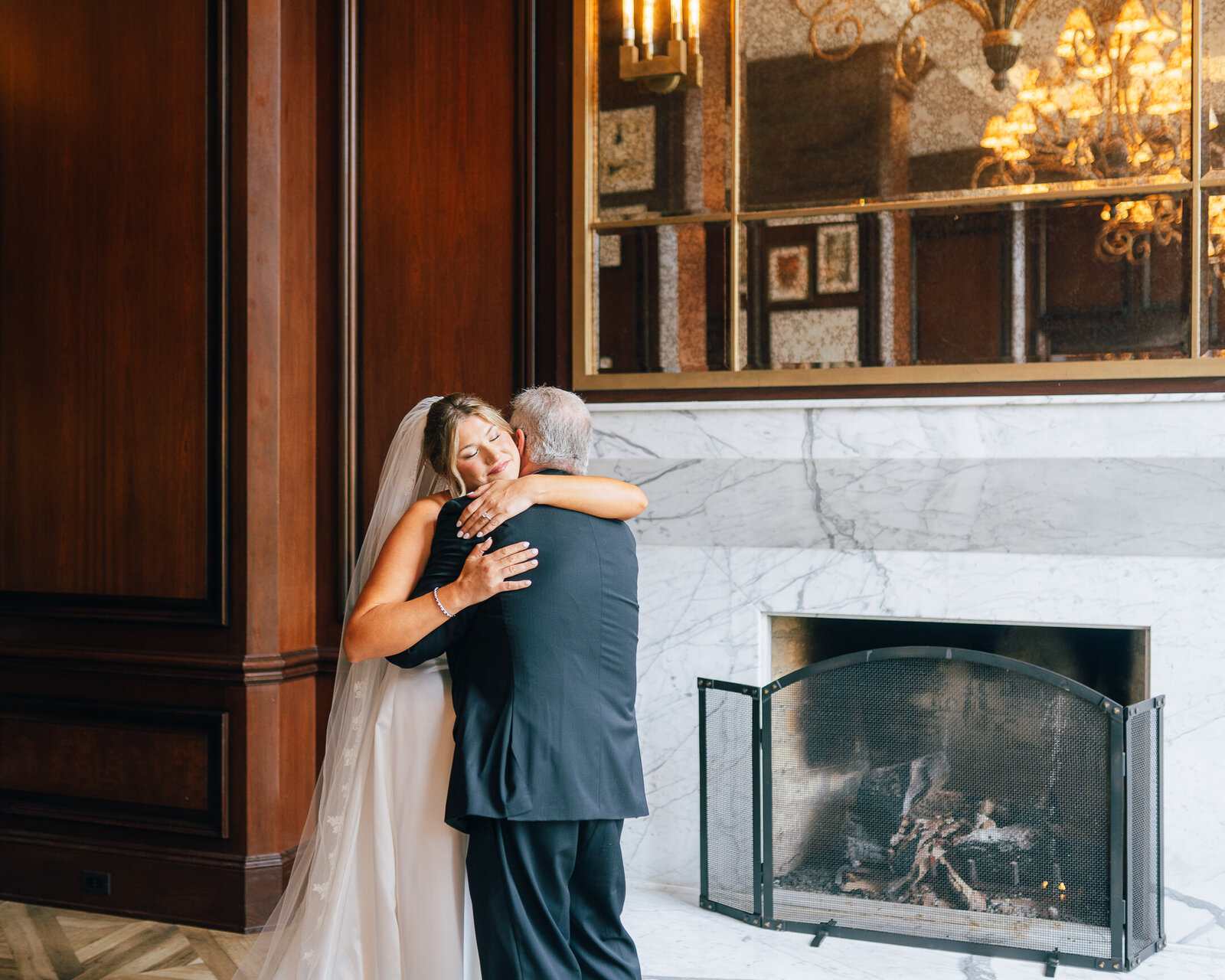 Corby Intercontinental Hotel Kansas City Wedding Plaza-69