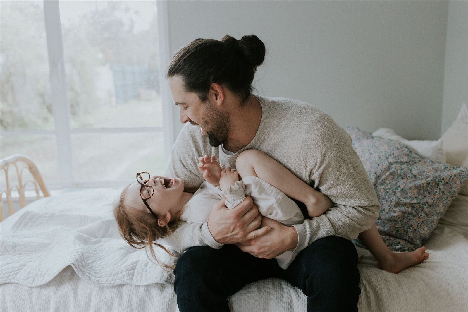 Melbourne family dad daughter at home photography