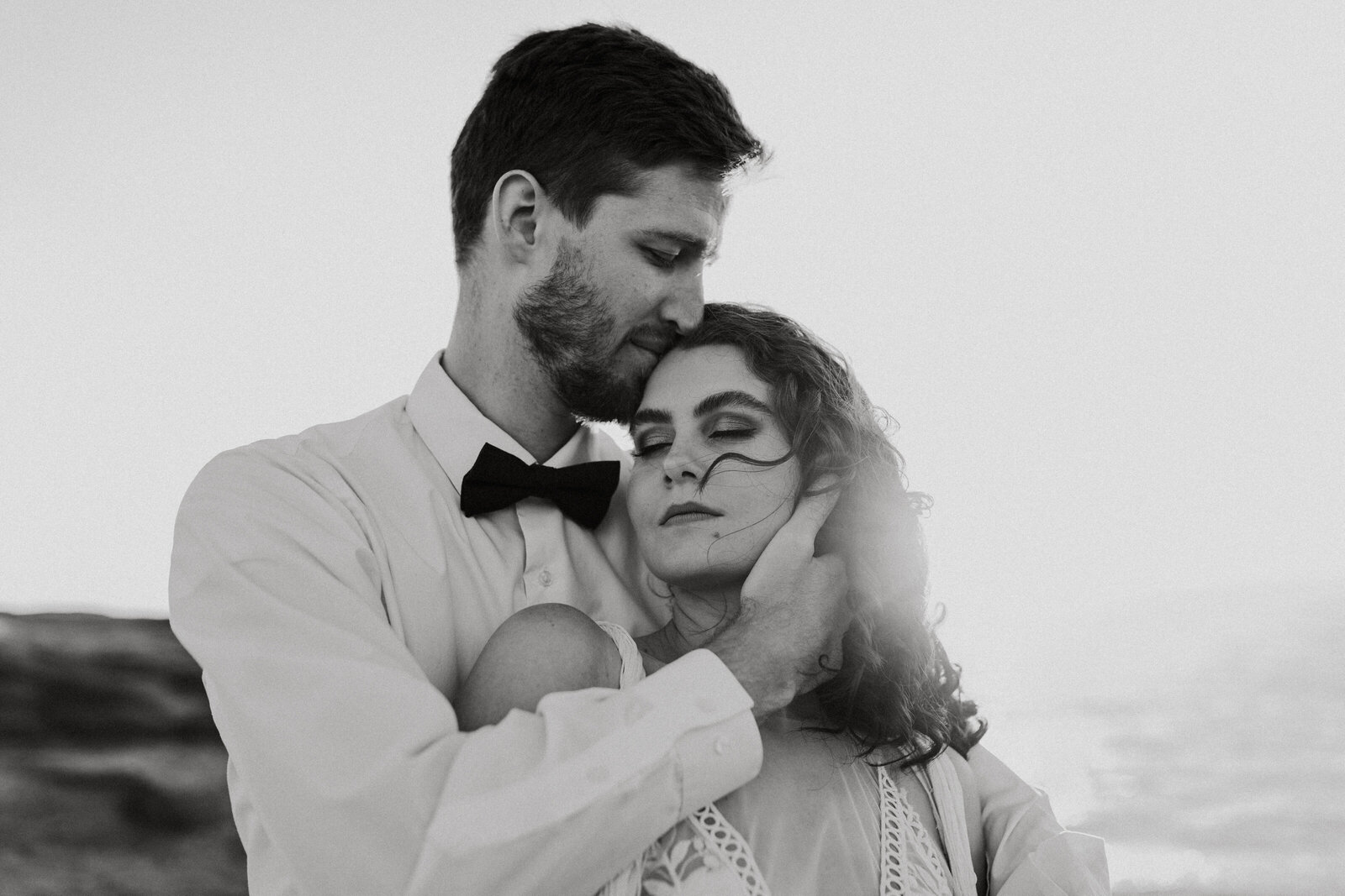 oregon-elopement-photographer-wild-elopement-photography-timeless-portrait