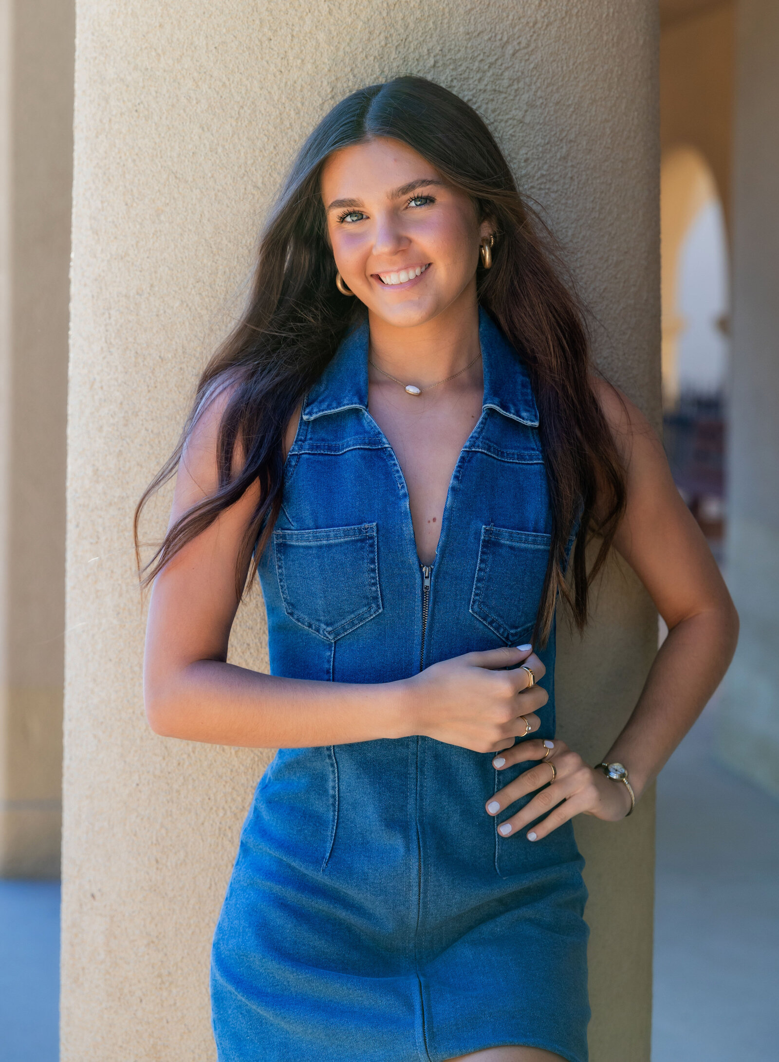 senior portrait girl classic pose