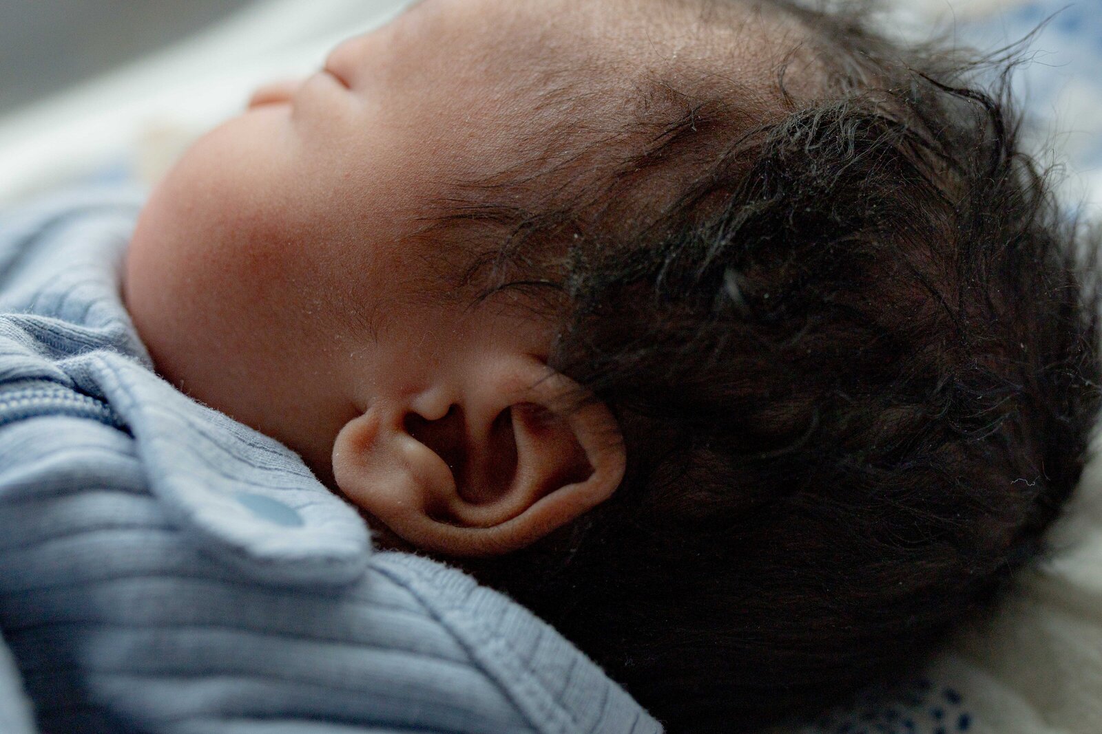 Fresh-48-hospital-newborn_Sayre-Briele-Photography-LLC-Savasha-Lloyd-18