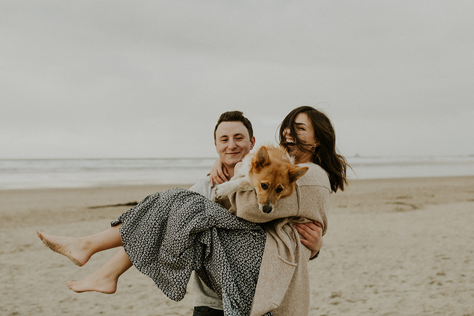 ali-rae-photography-cannon-beach-oregon-coast-engagement-session-35