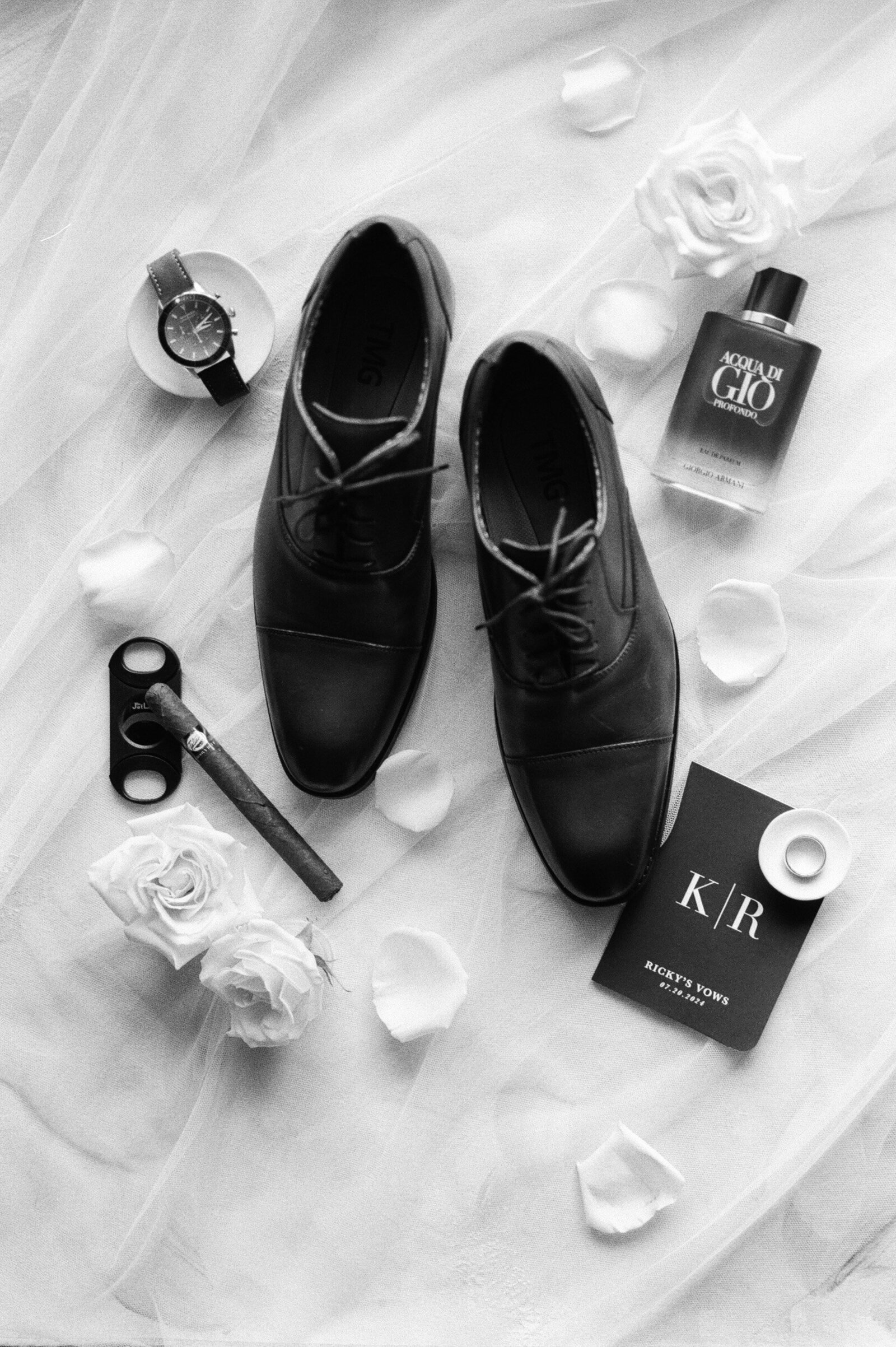 35mm Film Wedding Photography-056-721410010015-2