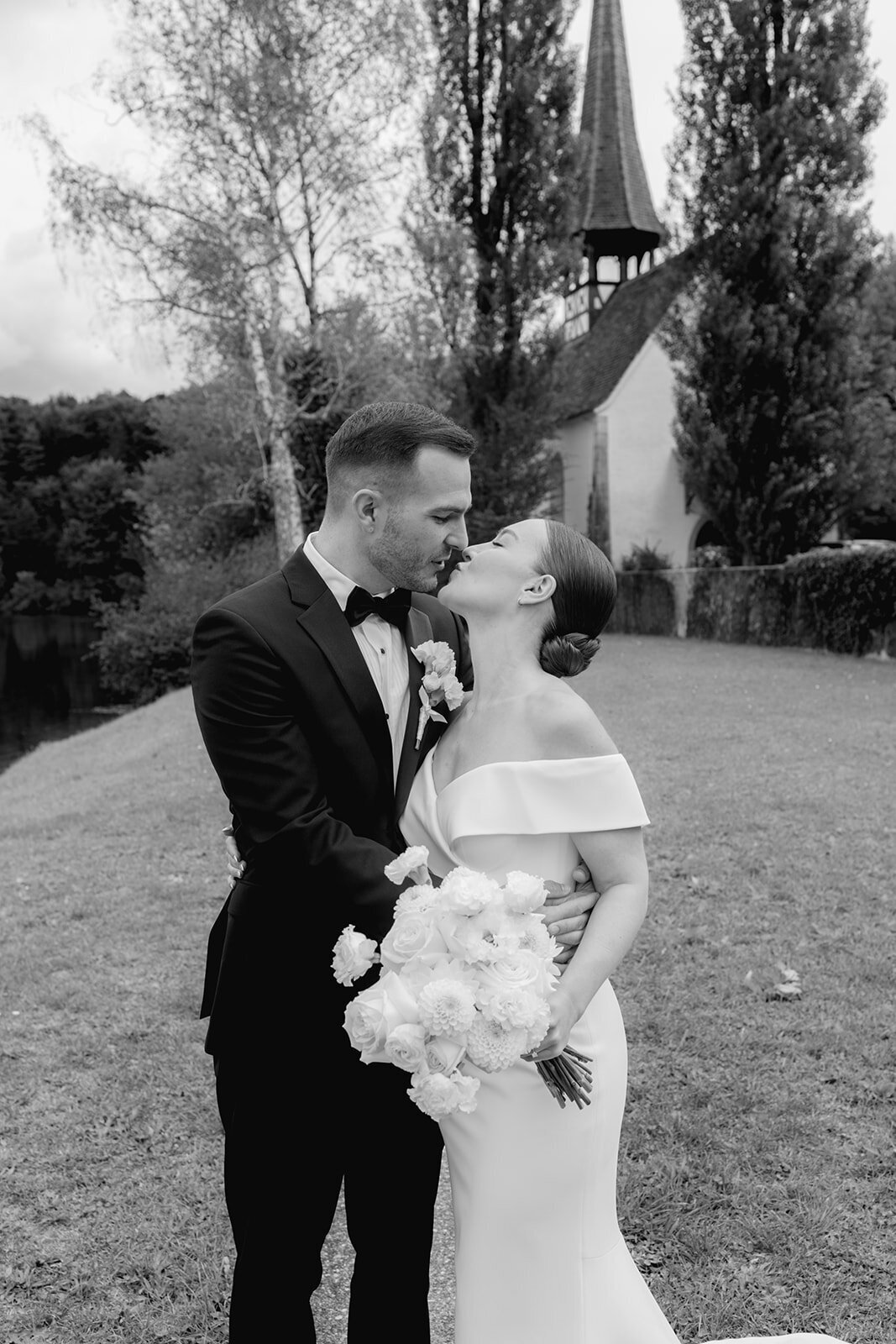 mary-fernandez-switzerland-wedding004