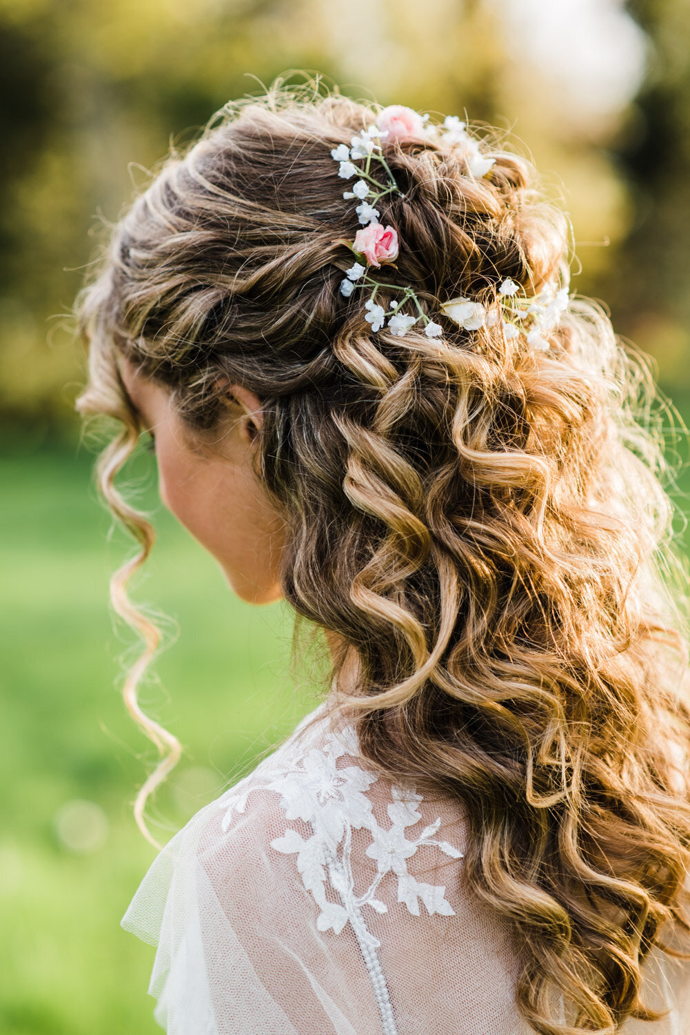 hair detail with floral crown