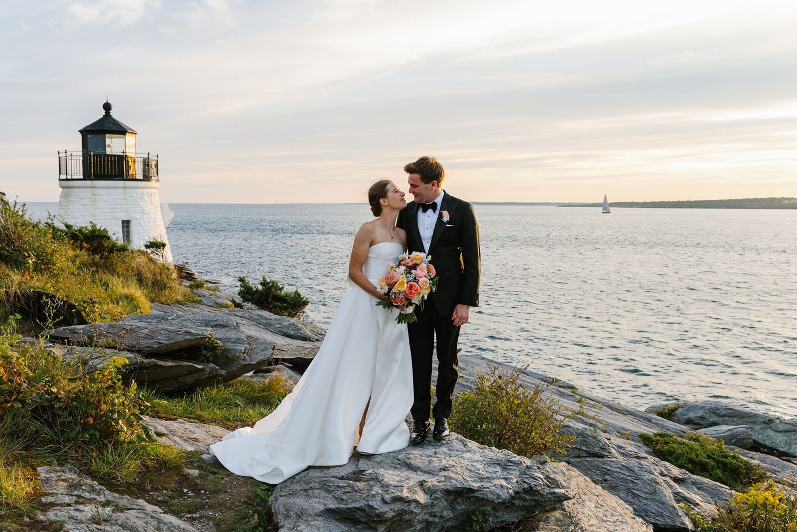 leila-james-events-newport-rhode-island-luxury-wedding-planner-castle-hill-inn-venue-erin-mcginn-wedding-photographer-catle-hill-light-house-CH0912 copy