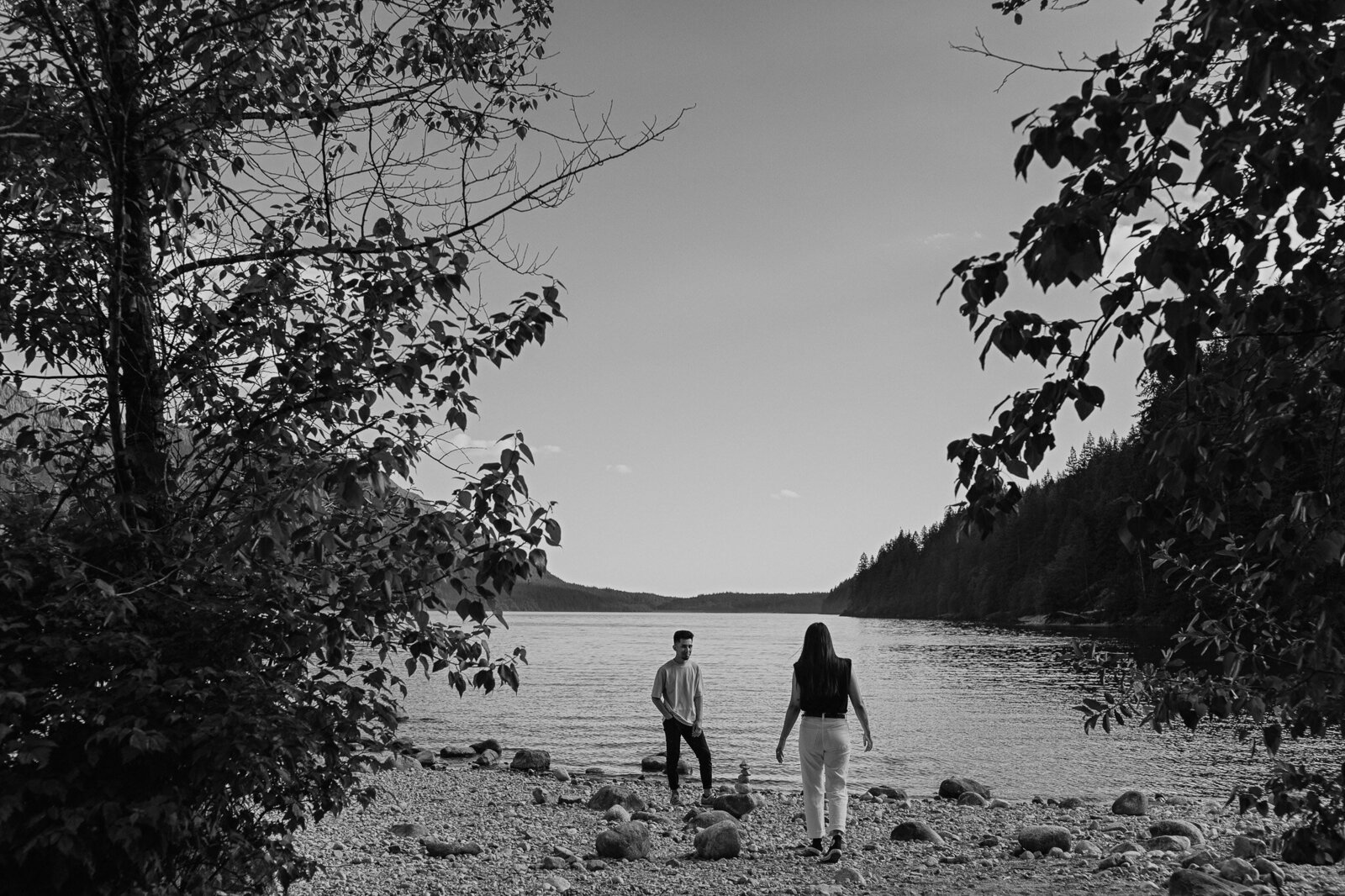 Golden-Ears-Park-Alouette-Lake-Engagement-The-Godards-19