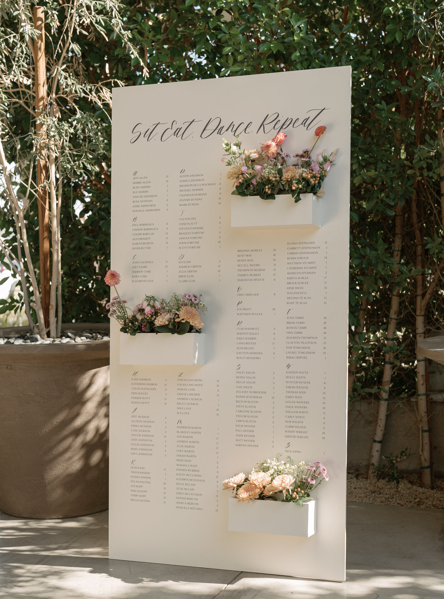 custom-escort-wedding-board-flowers-scottsdale-florist