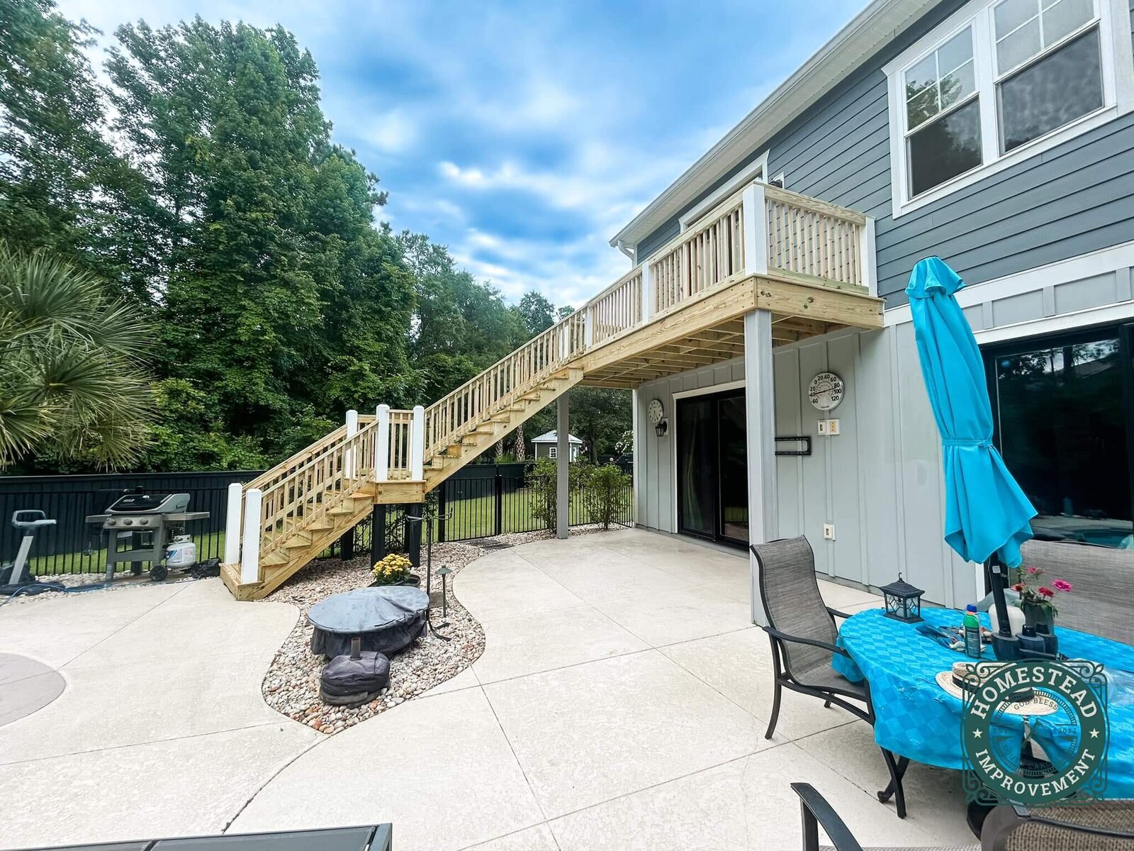 custom wooden deck builder myrtle beach