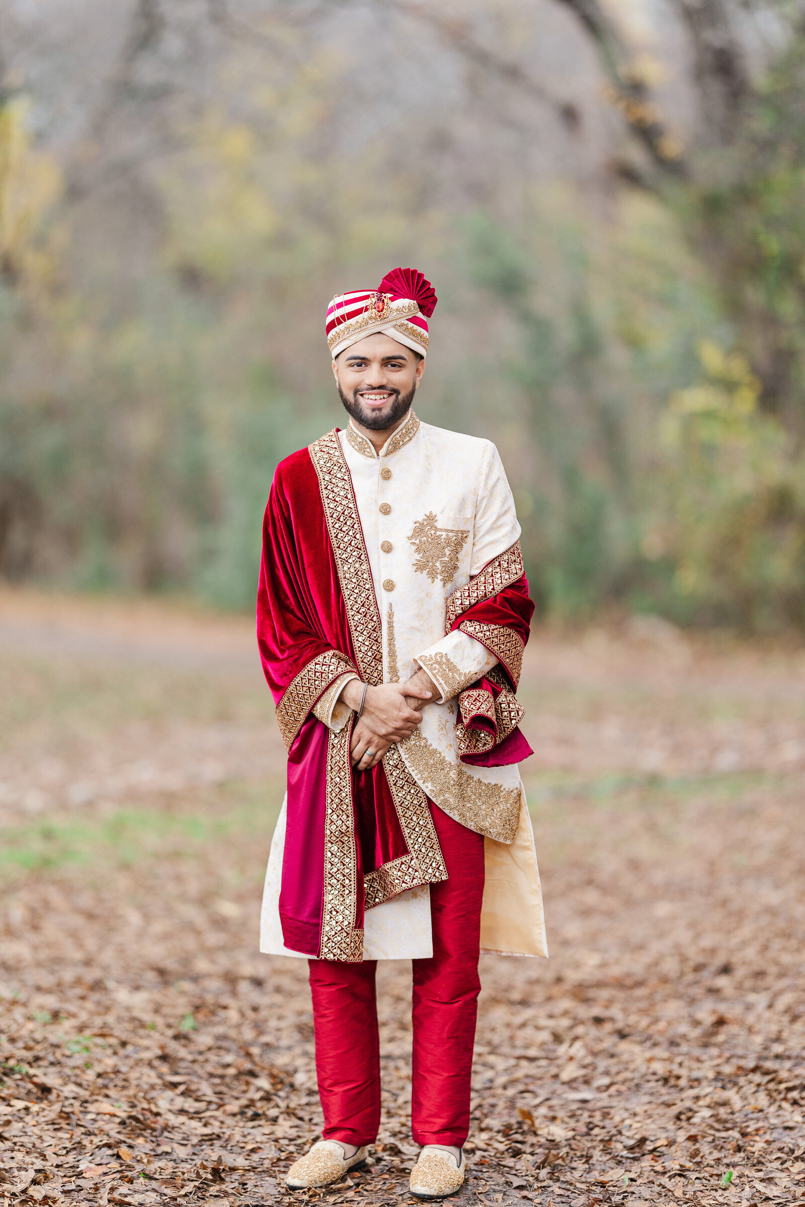 Groom-outdoor-portrait